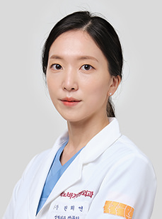 DR. クォン・ヒヨン